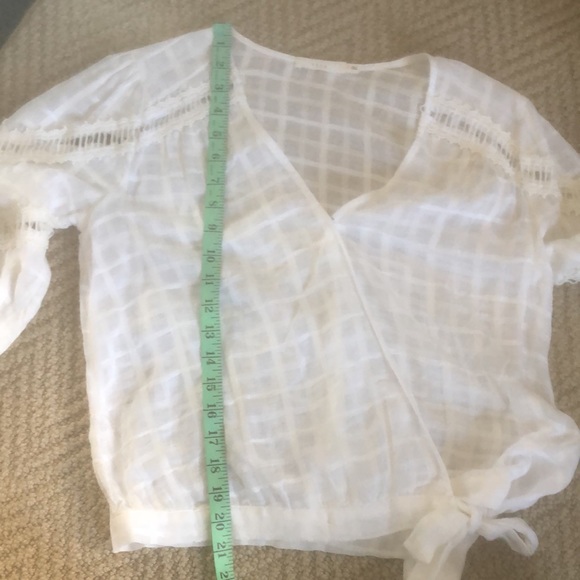 LUSH Ladies 3/4 sleeve semi wrap cream blouse - Picture 16 of 17